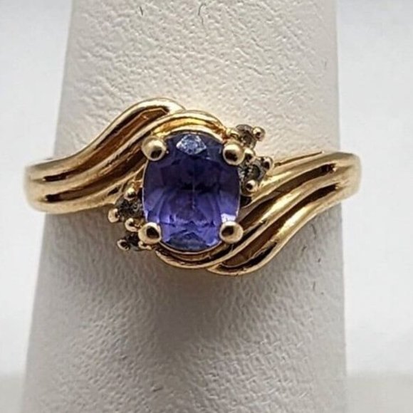 14K YELLOW GOLD RING TANZANITE & DIAMONDS SIZE 6